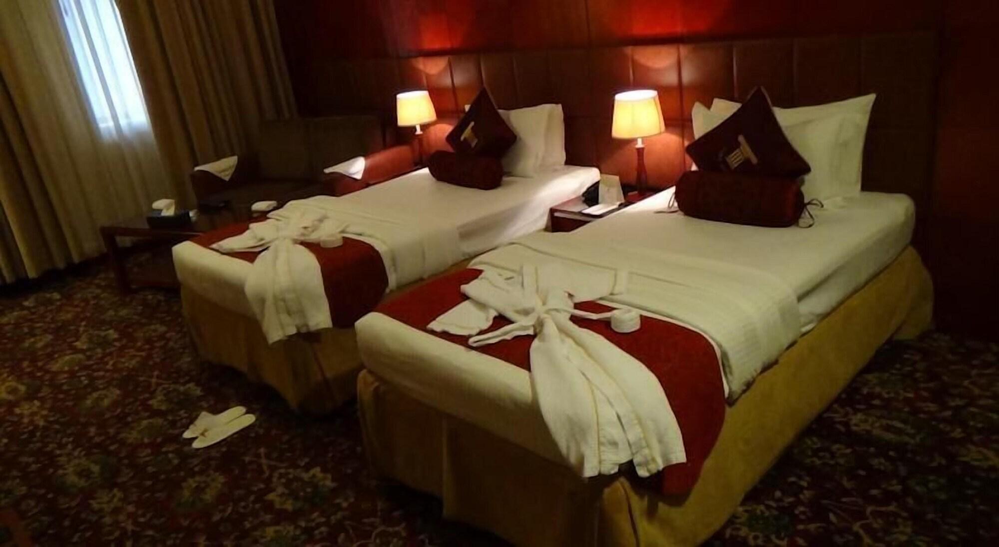 Shaza Regency Plaza Al Madinah Hotell Medina Exteriör bild A room at the hotel