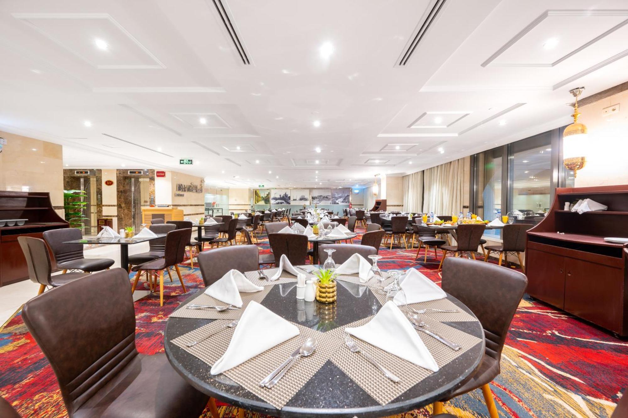 Shaza Regency Plaza Al Madinah Hotell Medina Exteriör bild The Club at Tan Son Nhat International Airport
