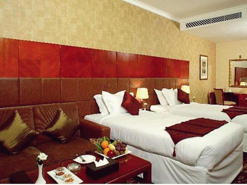 Shaza Regency Plaza Al Madinah Hotell Medina Exteriör bild A room at the hotel