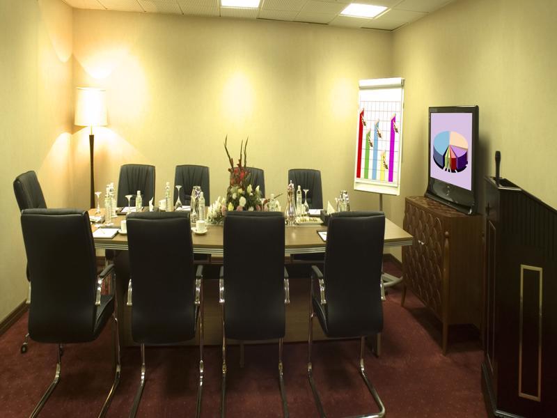 Shaza Regency Plaza Al Madinah Hotell Medina Exteriör bild A meeting room