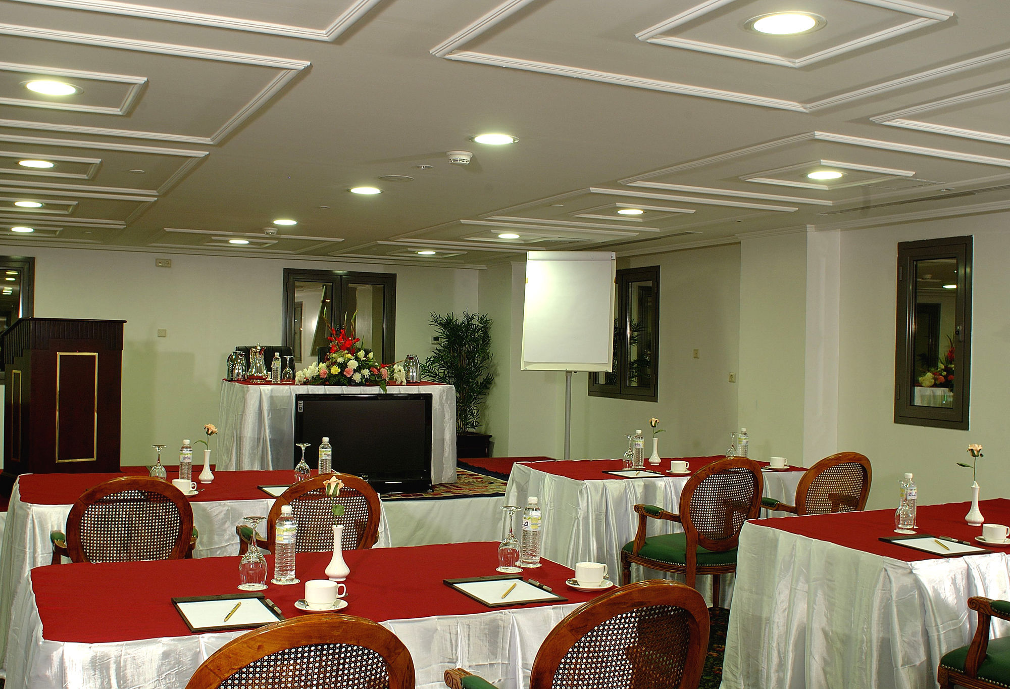 Shaza Regency Plaza Al Madinah Hotell Medina Exteriör bild Meeting room